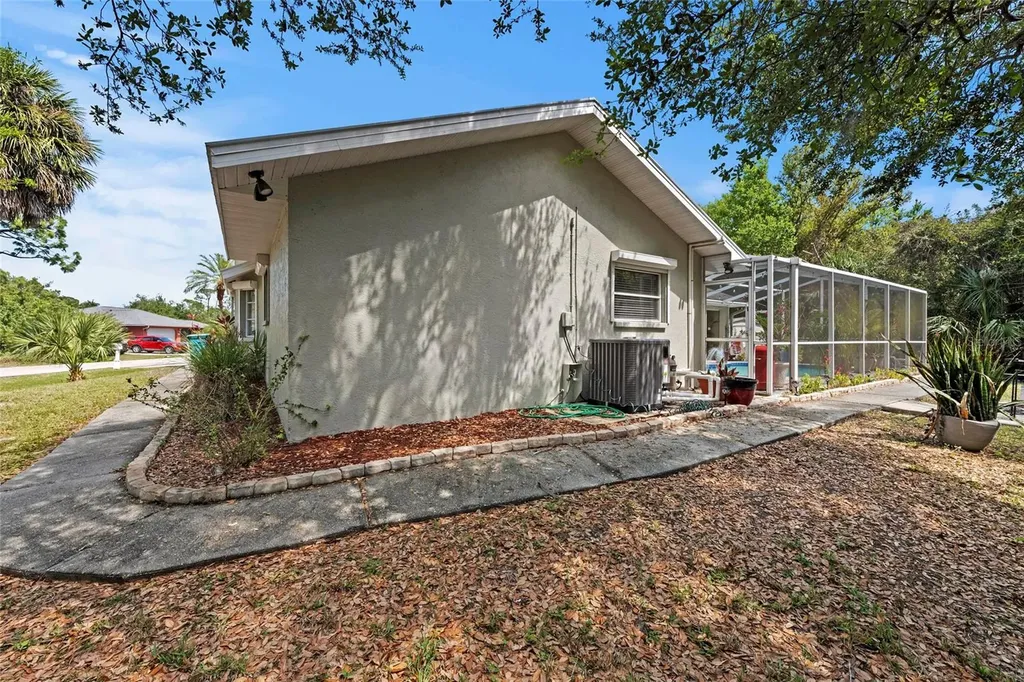 935 Baer Avenue NW Port Charlotte FL 33948
