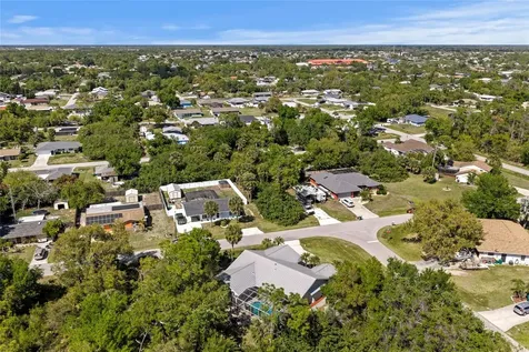 935 Baer Avenue NW Port Charlotte FL 33948