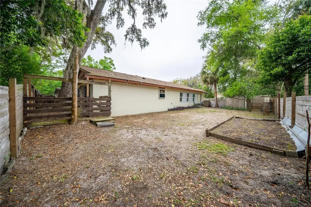 12 Spring Lake Way Ocala FL 34472