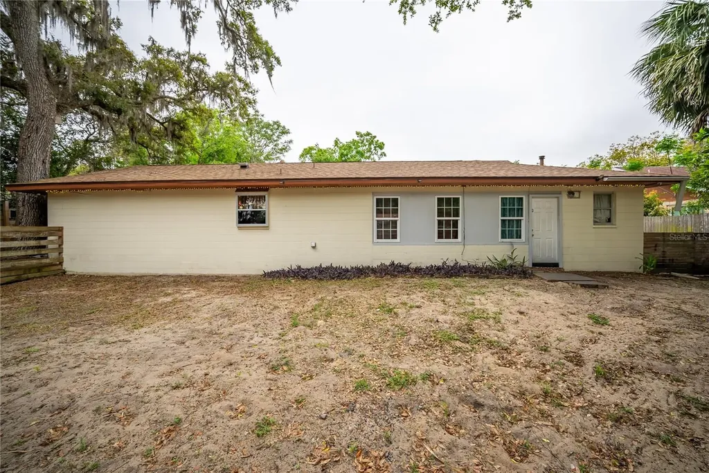 12 Spring Lake Way Ocala FL 34472
