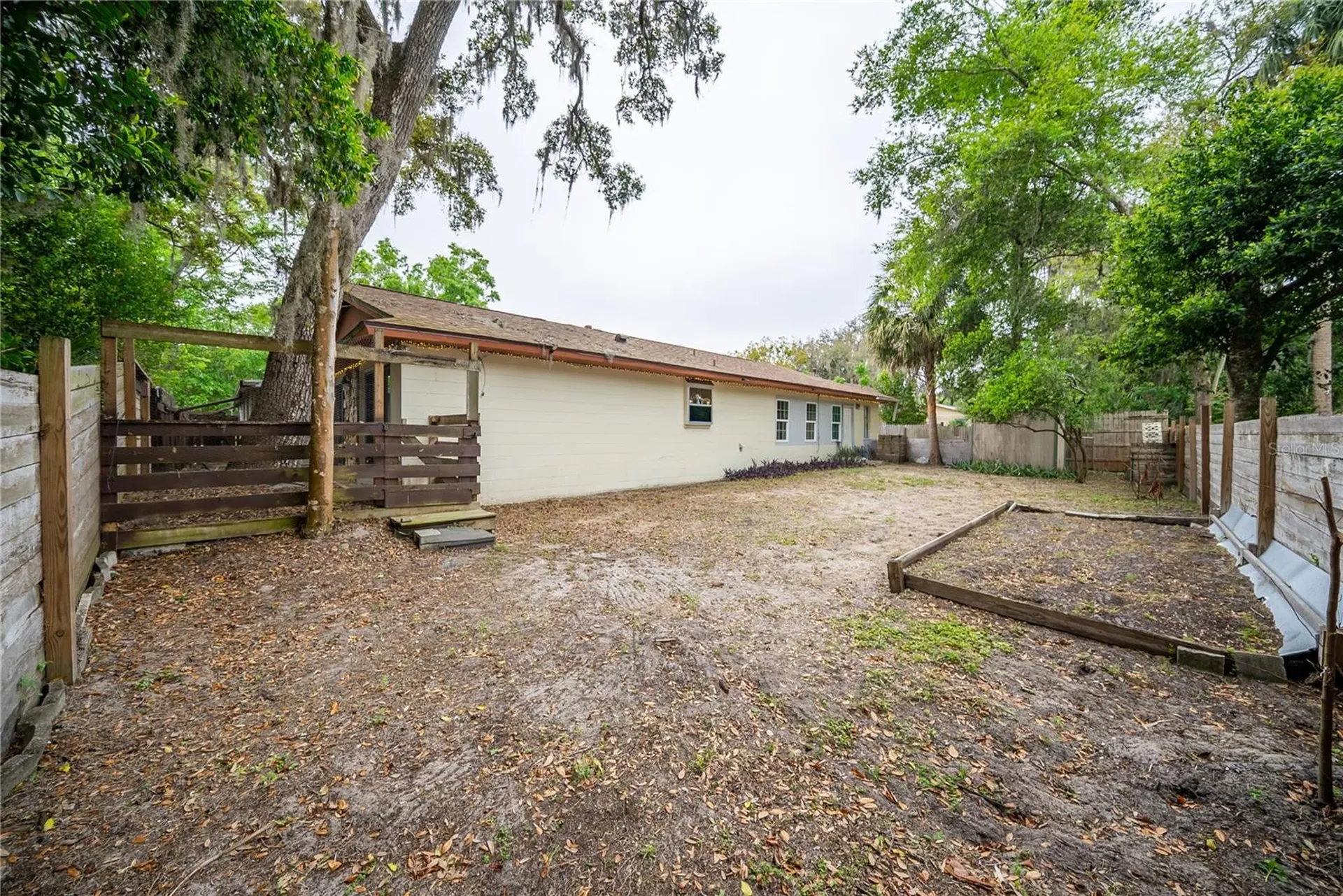 12 Spring Lake Way Ocala FL 34472