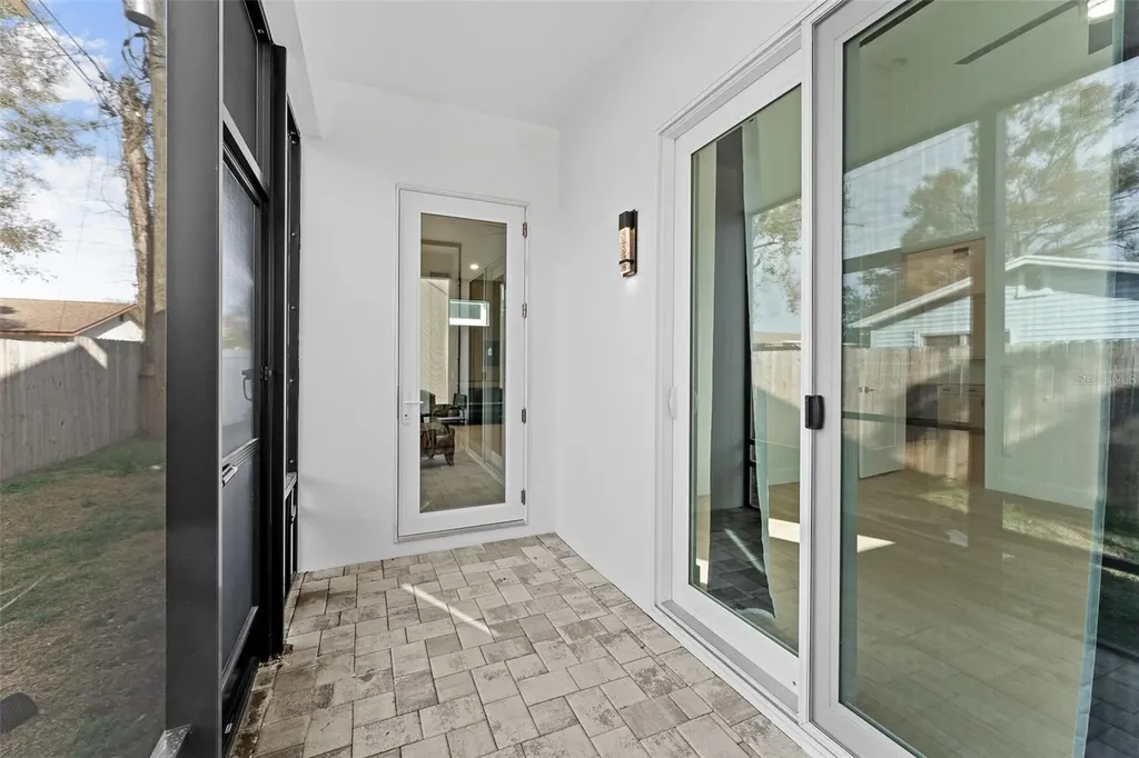 4907 15th Avenue N St Petersburg FL 33710