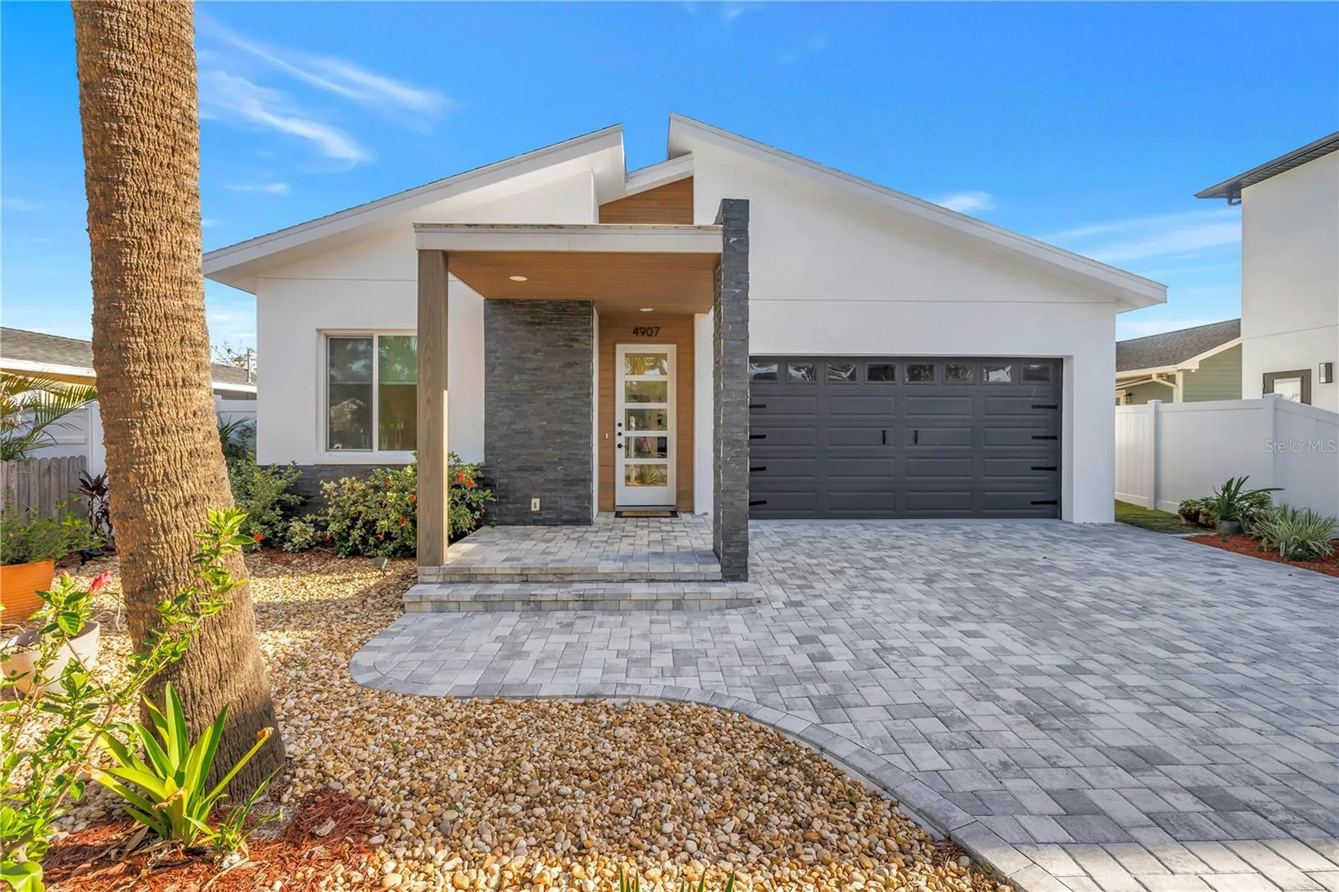 4907 15th Avenue N St Petersburg FL 33710