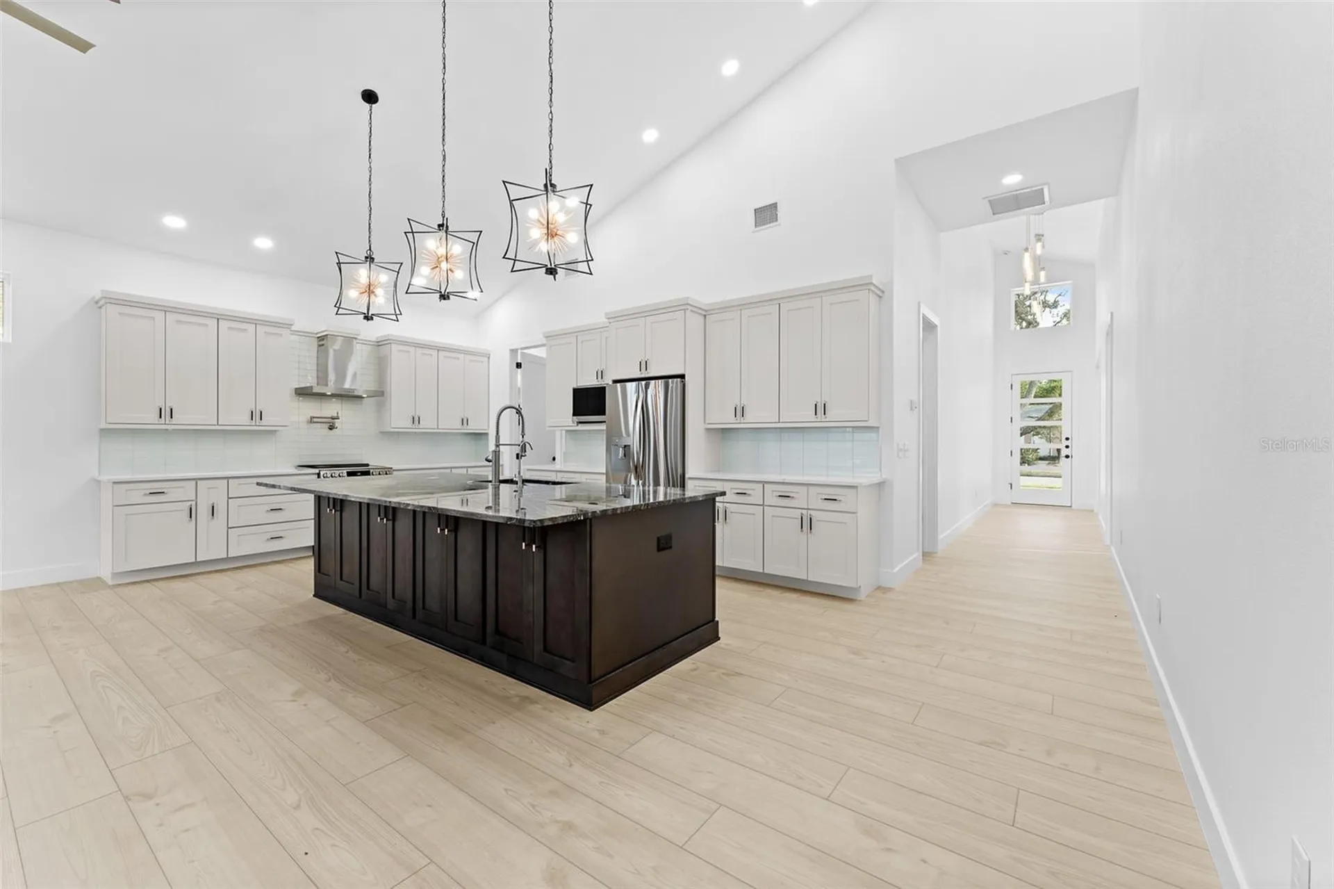 4907 15th Avenue N St Petersburg FL 33710