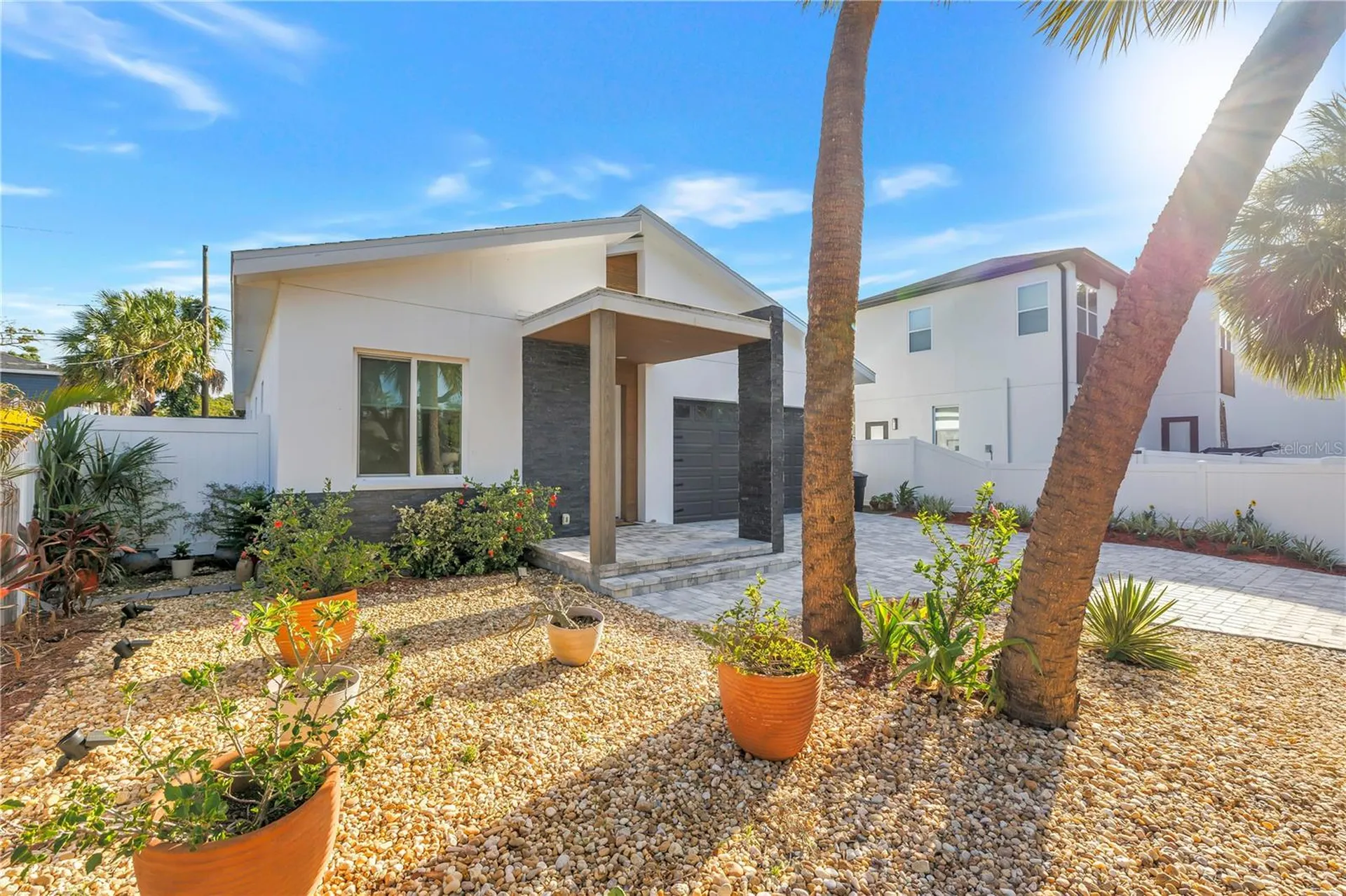 4907 15th Avenue N St Petersburg FL 33710