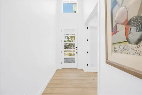4907 15th Avenue N St Petersburg FL 33710