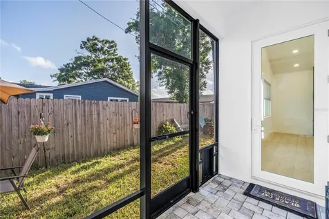 4907 15th Avenue N St Petersburg FL 33710