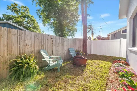 4907 15th Avenue N St Petersburg FL 33710
