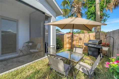 4907 15th Avenue N St Petersburg FL 33710
