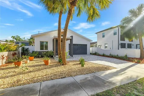 4907 15th Avenue N St Petersburg FL 33710
