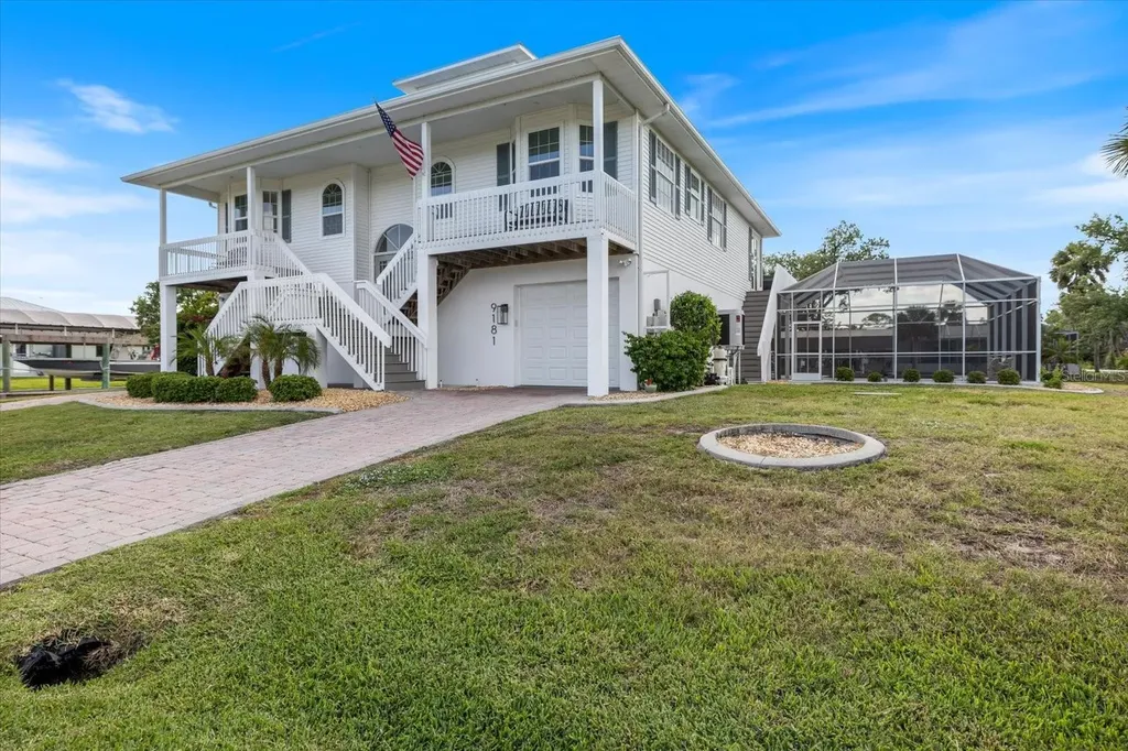 9181 Lake Drive Englewood FL 34224