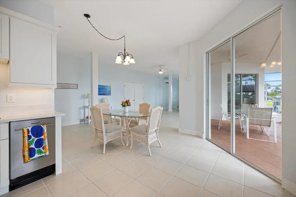 9181 Lake Drive Englewood FL 34224
