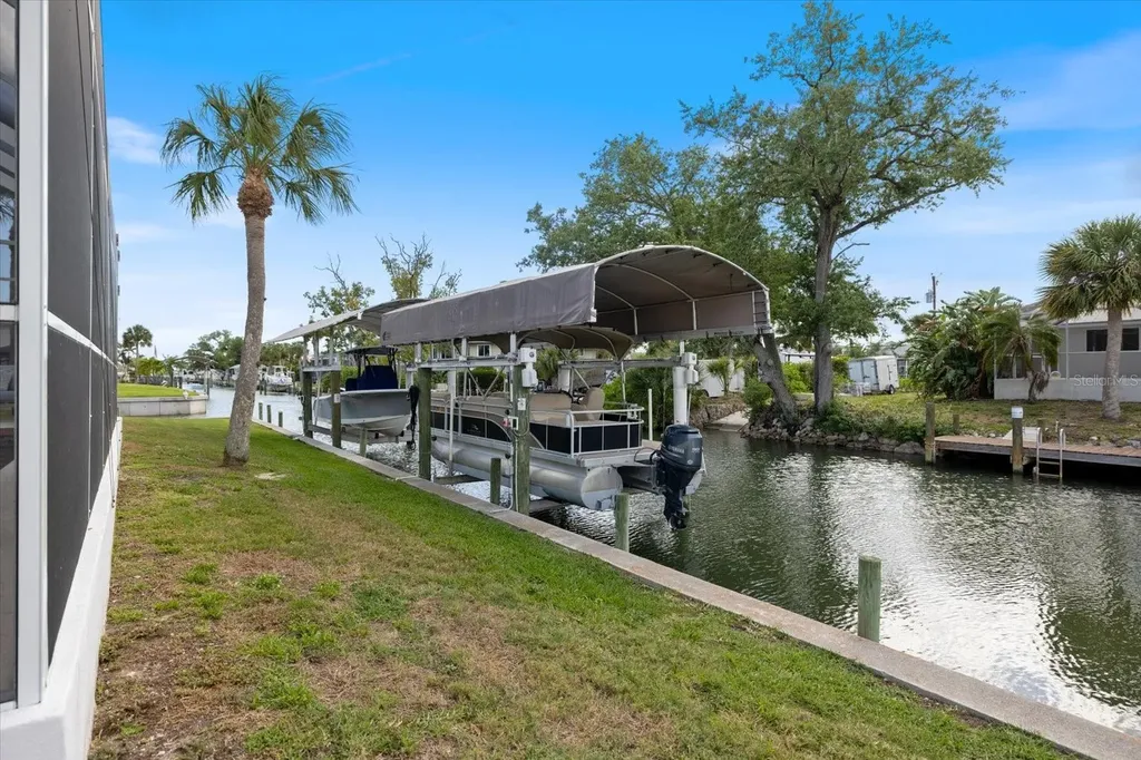 9181 Lake Drive Englewood FL 34224