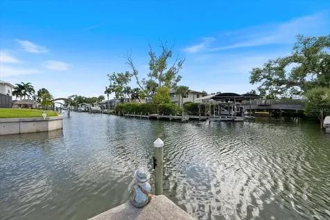 9181 Lake Drive Englewood FL 34224
