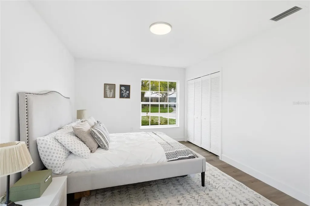 2949 Bougainvillea Street Sarasota FL 34239