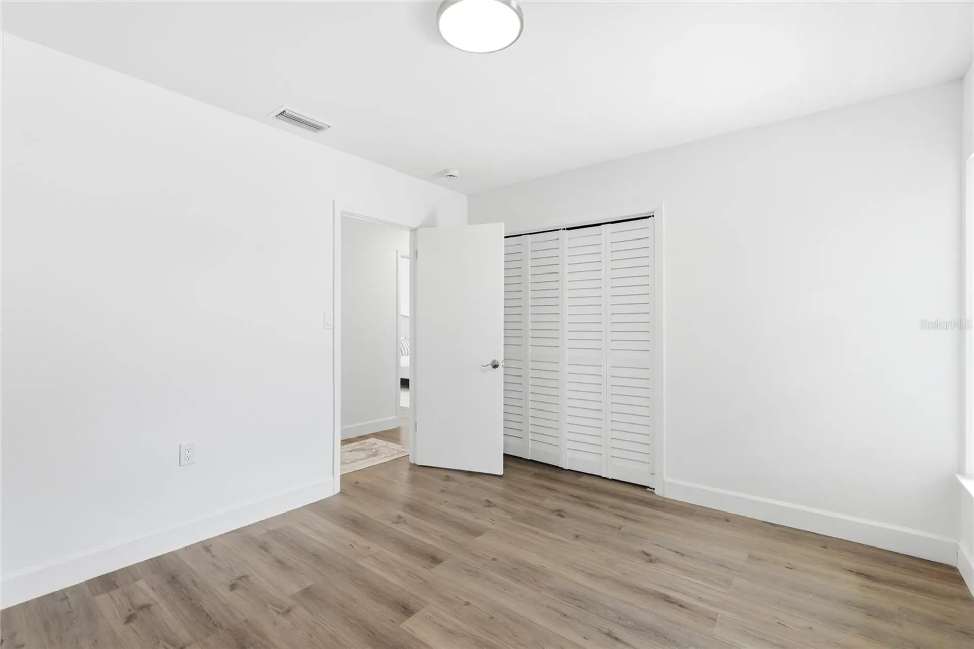 2949 Bougainvillea Street Sarasota FL 34239