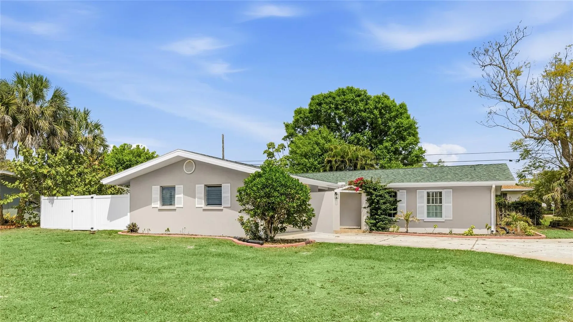 2949 Bougainvillea Street Sarasota FL 34239