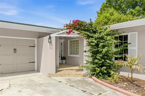 2949 Bougainvillea Street Sarasota FL 34239