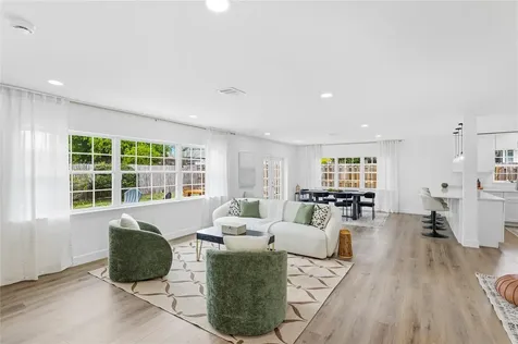 2949 Bougainvillea Street Sarasota FL 34239