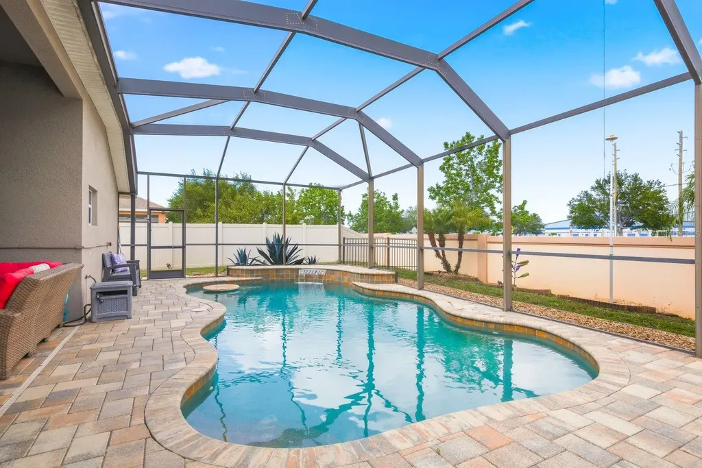 2423 Triggerfish Court Holiday FL 34691