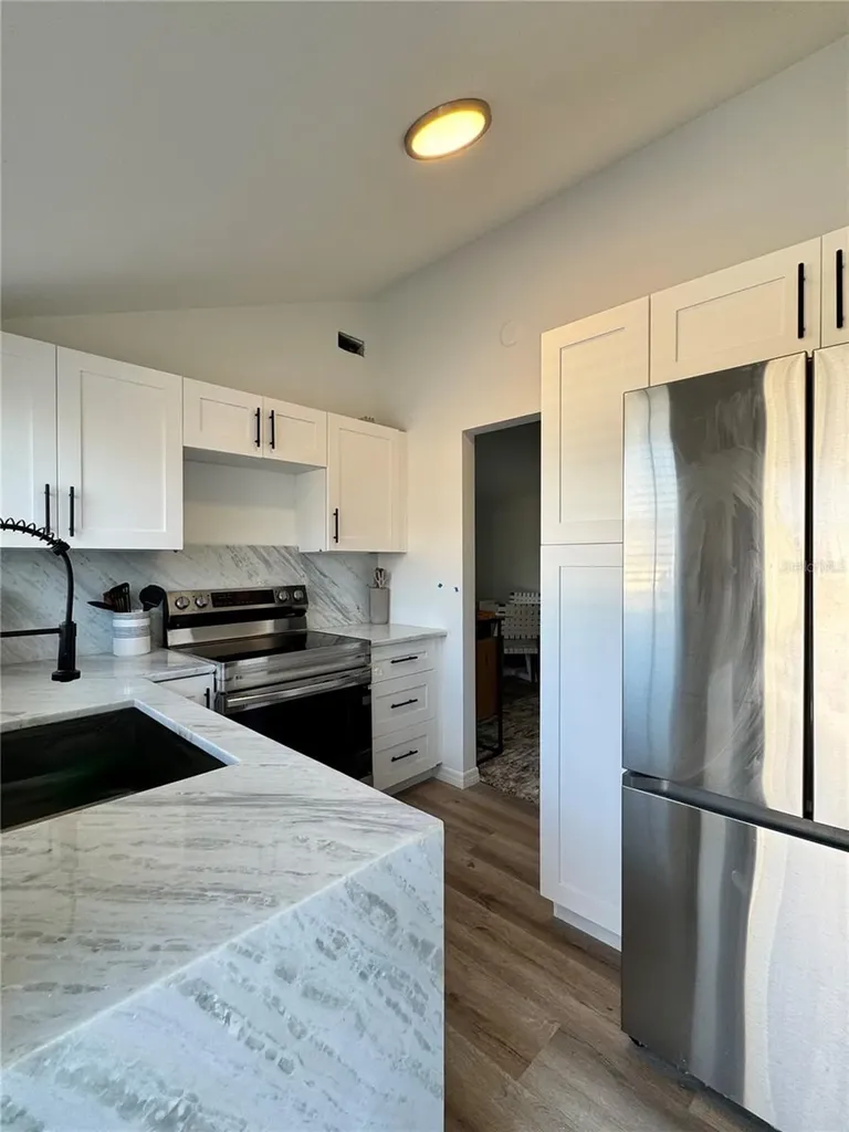 6980 Poinsetta Longboat Key FL 34228