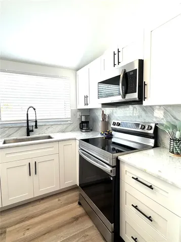 6980 Poinsetta Longboat Key FL 34228
