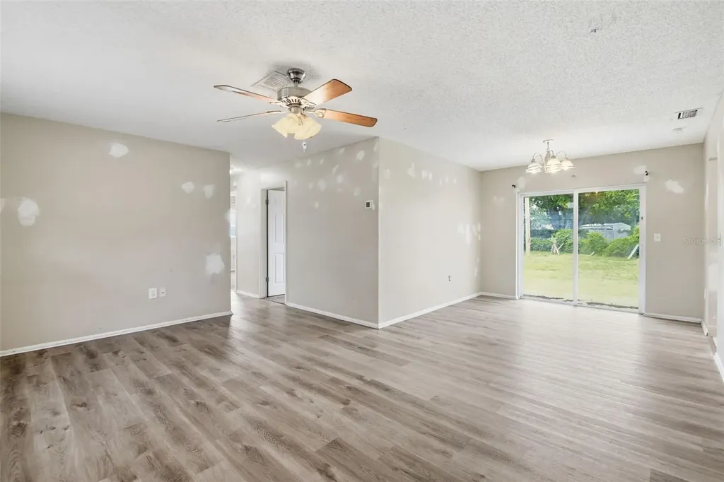2706 40th Street W Bradenton FL 34205