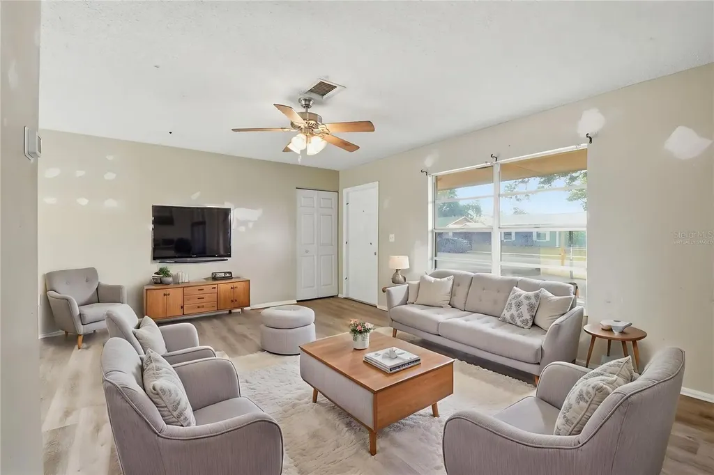 2706 40th Street W Bradenton FL 34205
