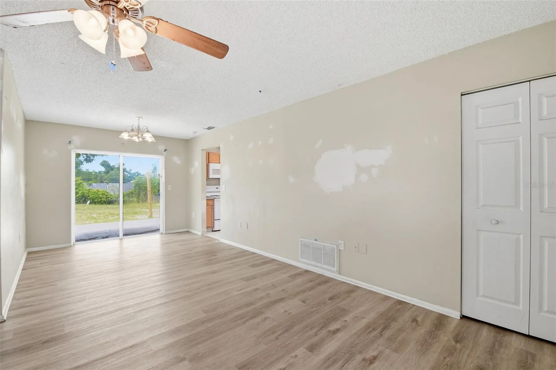 2706 40th Street W Bradenton FL 34205