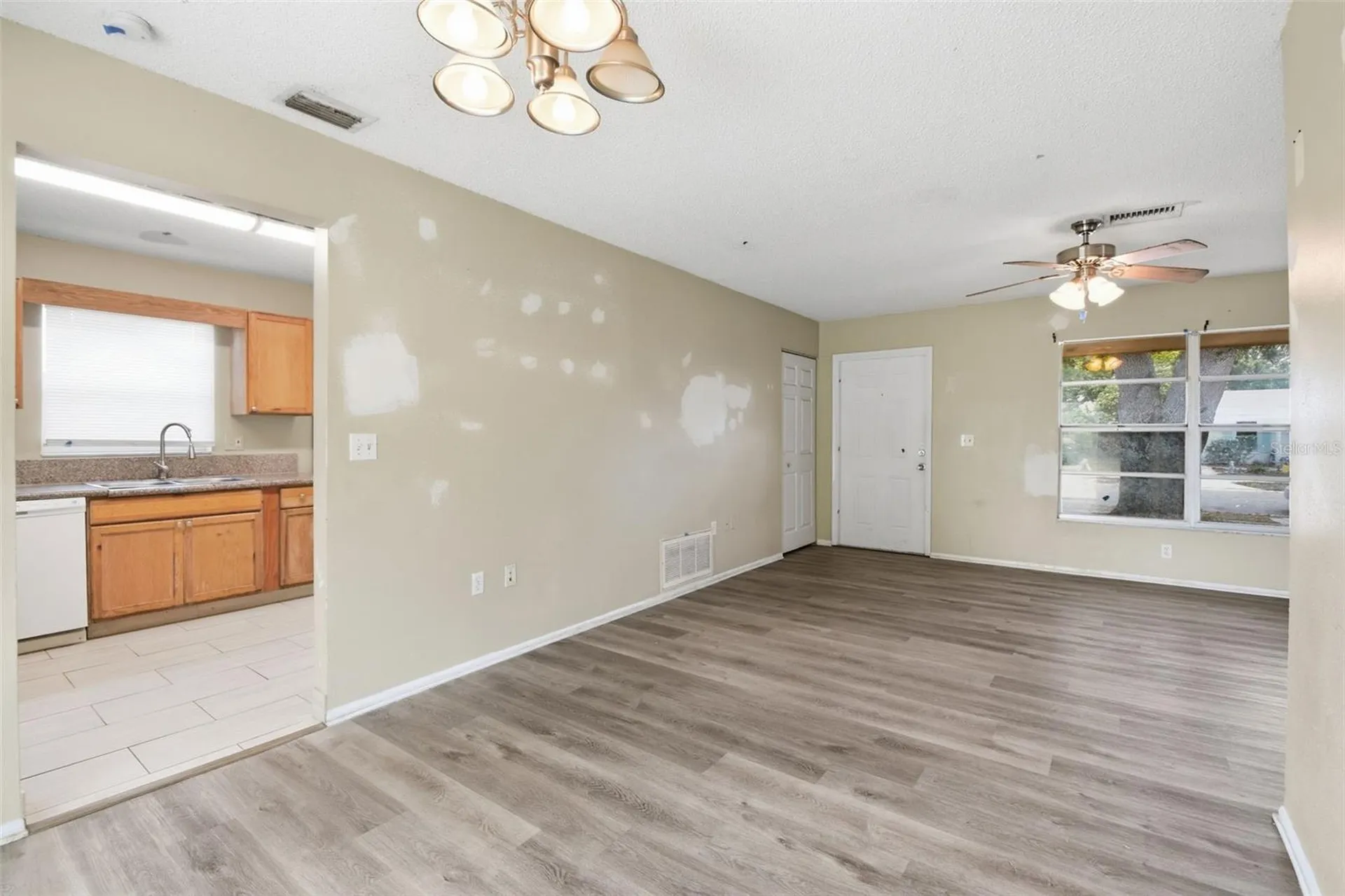 2706 40th Street W Bradenton FL 34205