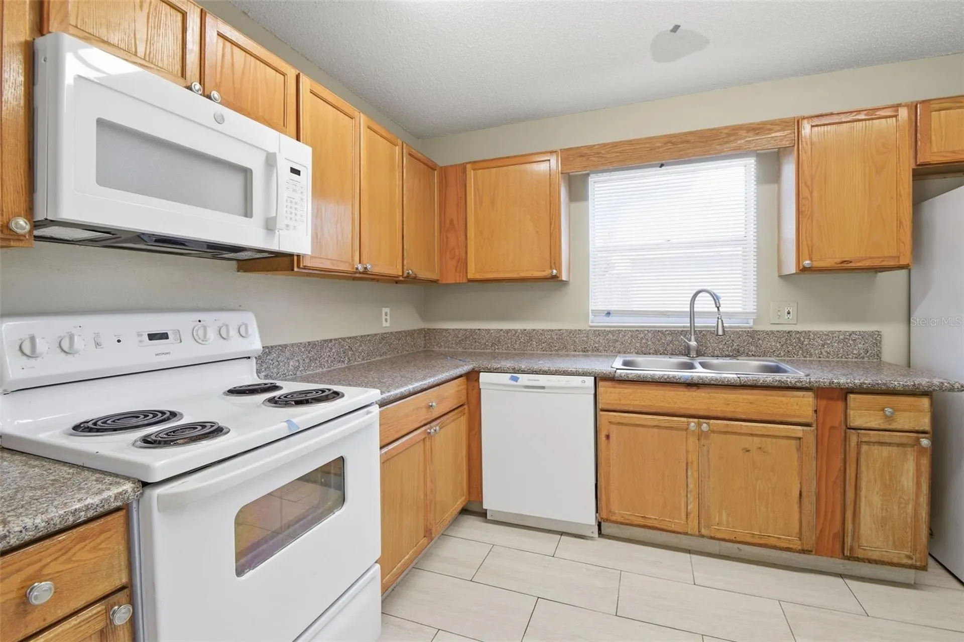 2706 40th Street W Bradenton FL 34205