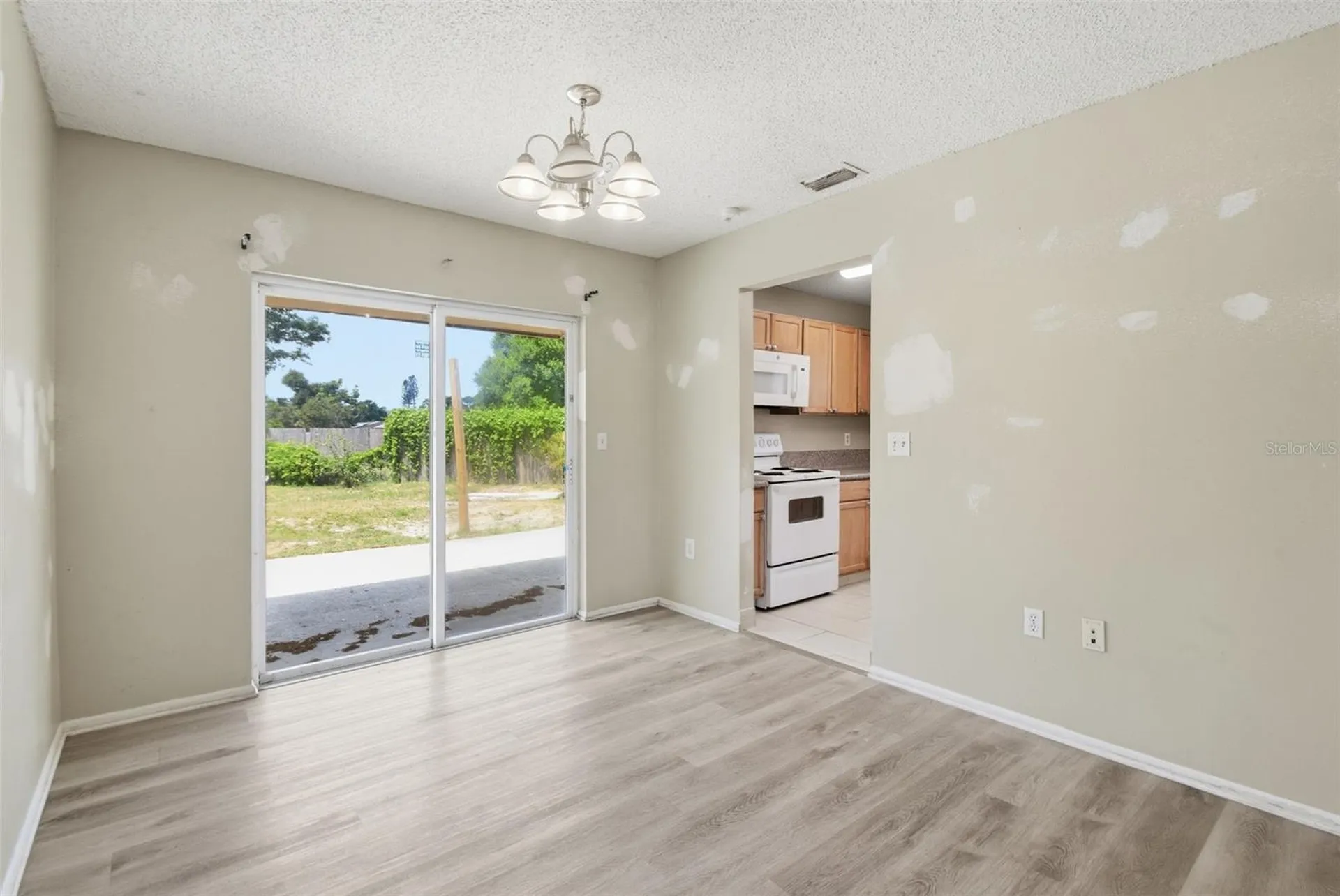 2706 40th Street W Bradenton FL 34205