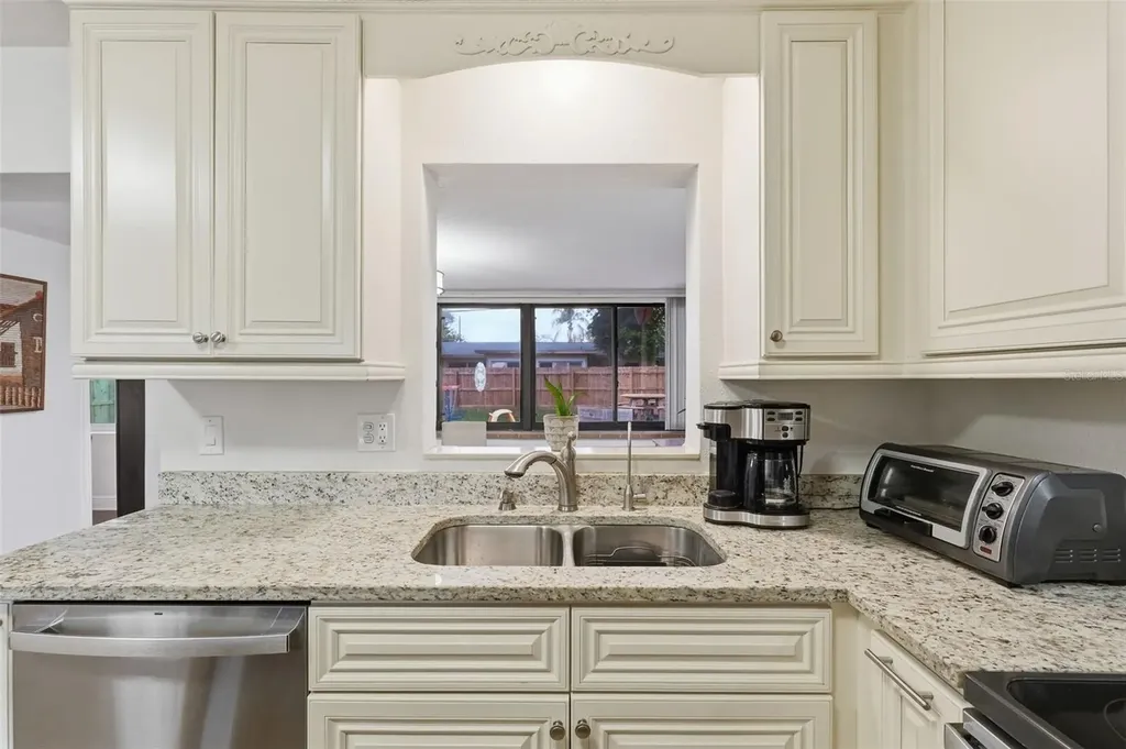 1130 8th Avenue NE Largo FL 33770