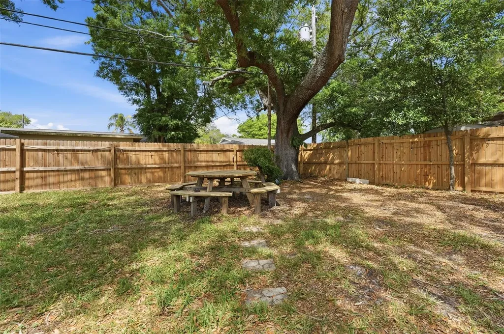 1130 8th Avenue NE Largo FL 33770