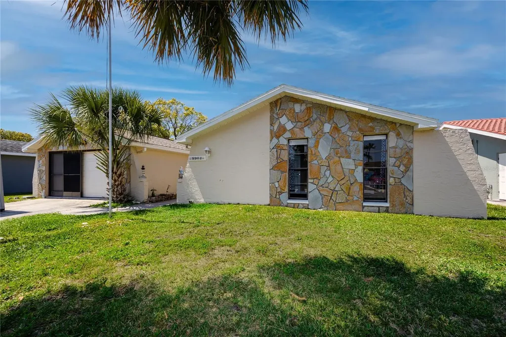 9903 San Mateo Way Port Richey FL 34668