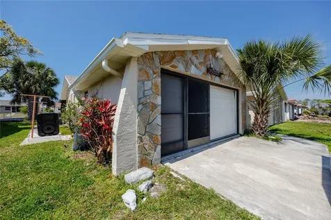 9903 San Mateo Way Port Richey FL 34668