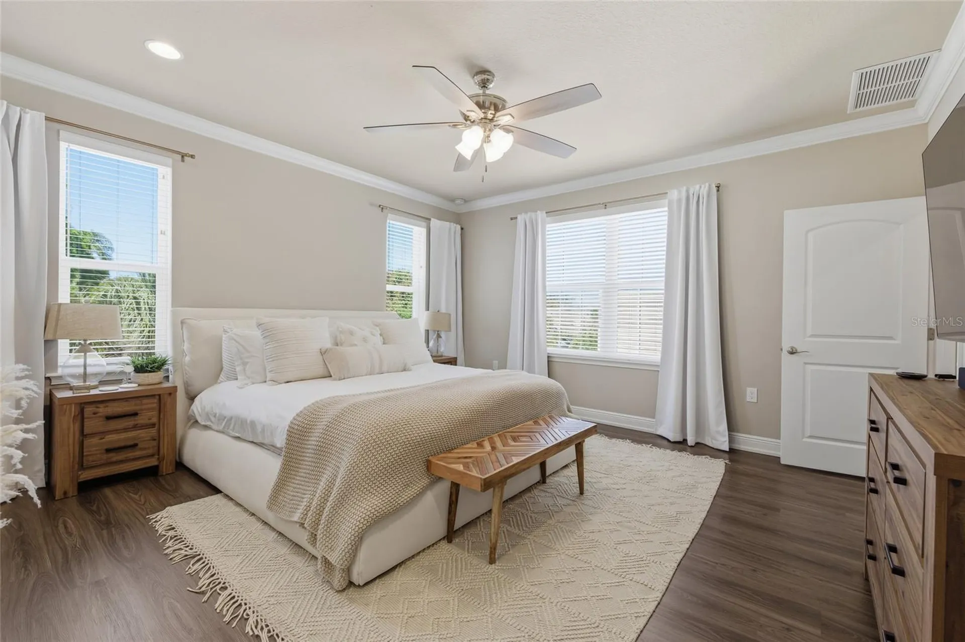 2407 W North B Street Tampa FL 33609