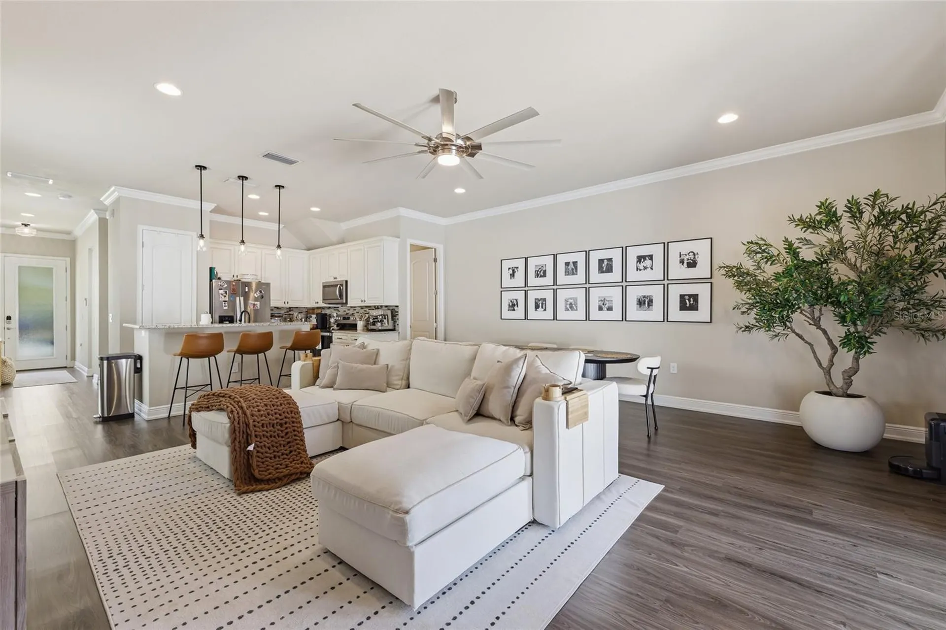 2407 W North B Street Tampa FL 33609