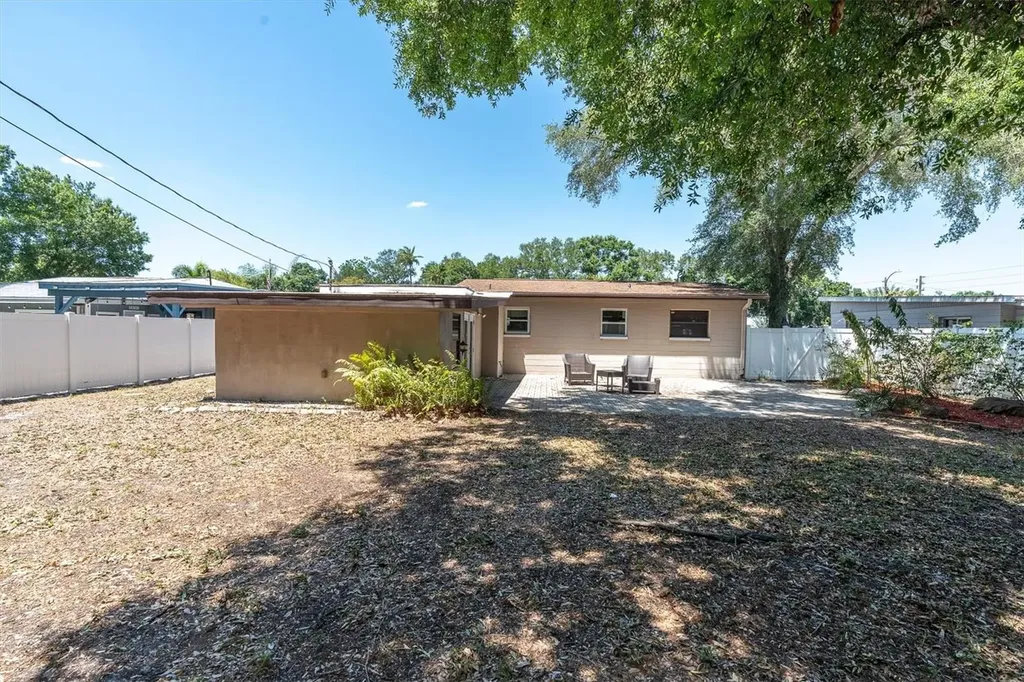 5814 20th Avenue S Gulfport FL 33707