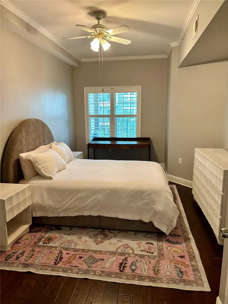 200 4th Avenue S St Petersburg FL 33701