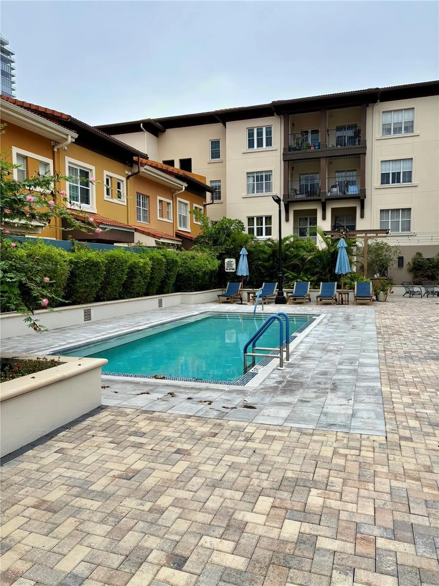 200 4th Avenue S St Petersburg FL 33701