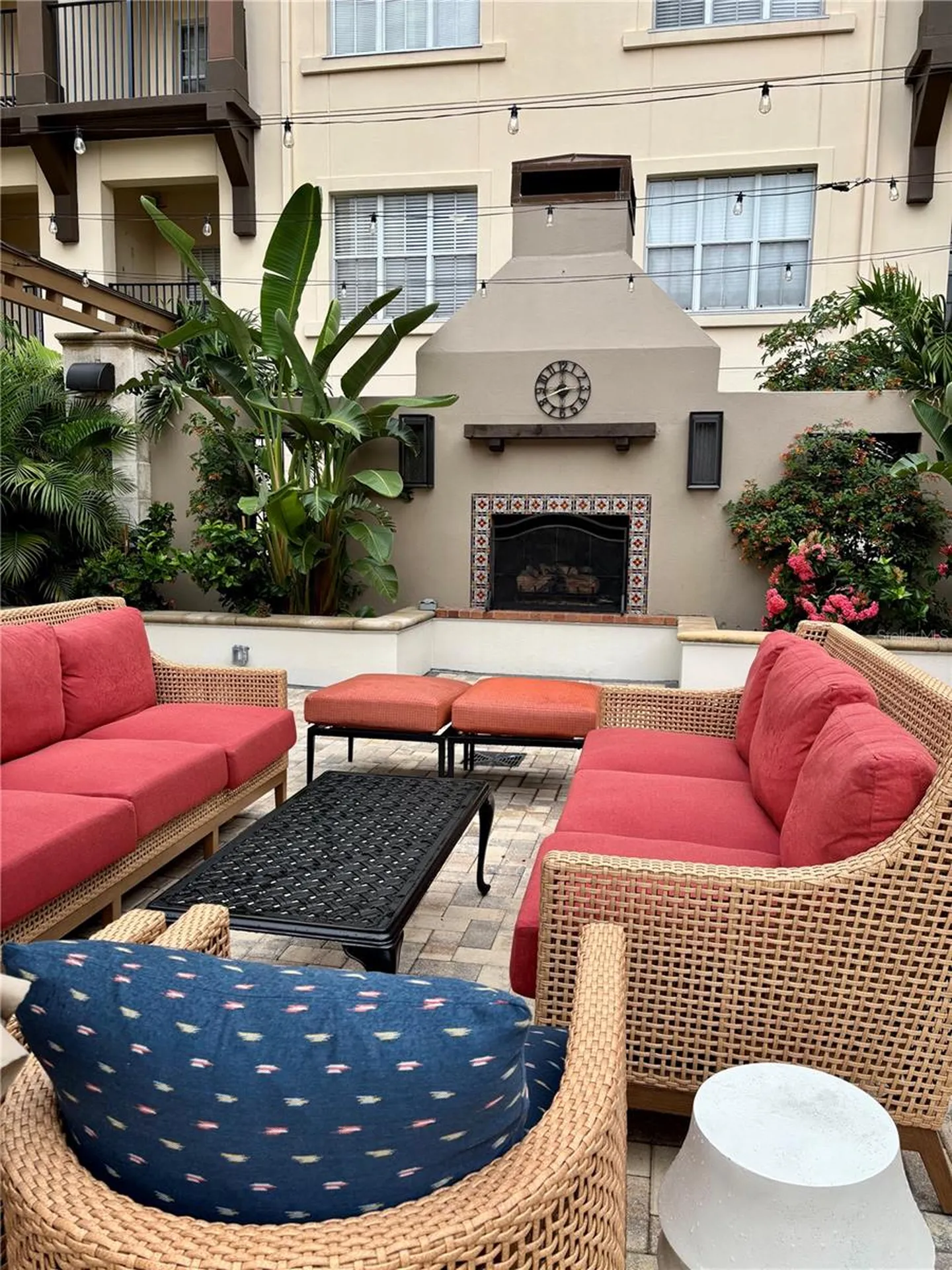 200 4th Avenue S St Petersburg FL 33701