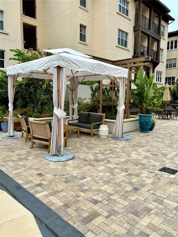 200 4th Avenue S St Petersburg FL 33701