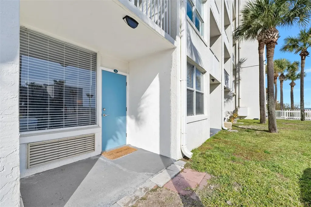 935 S Atlantic Avenue Daytona Beach FL 32118