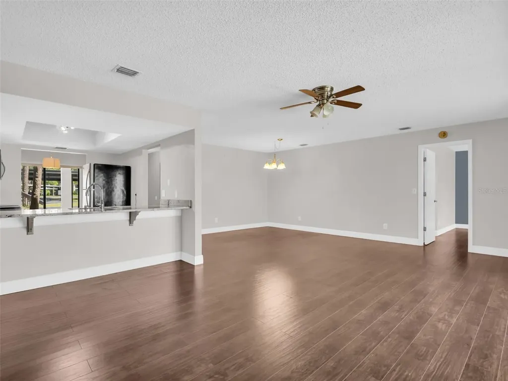 1801 E Lake Road Palm Harbor FL 34685