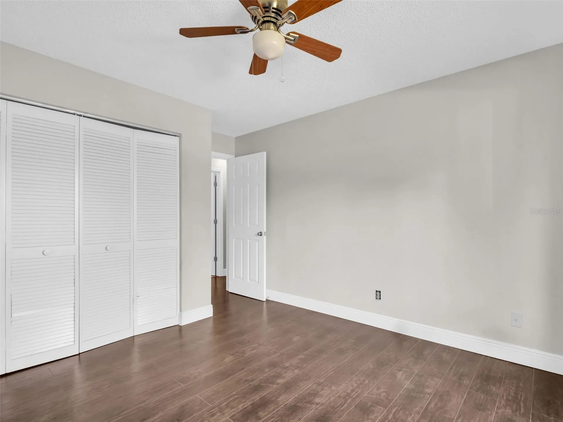 1801 E Lake Road Palm Harbor FL 34685
