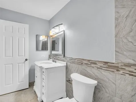 1801 E Lake Road Palm Harbor FL 34685