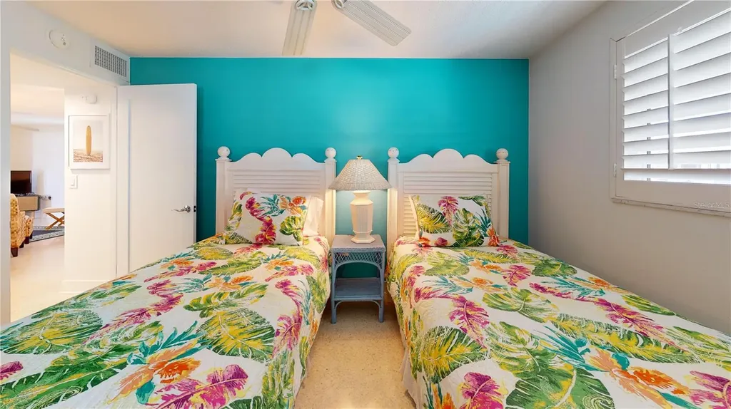 718 Spanish Drive N Longboat Key FL 34228