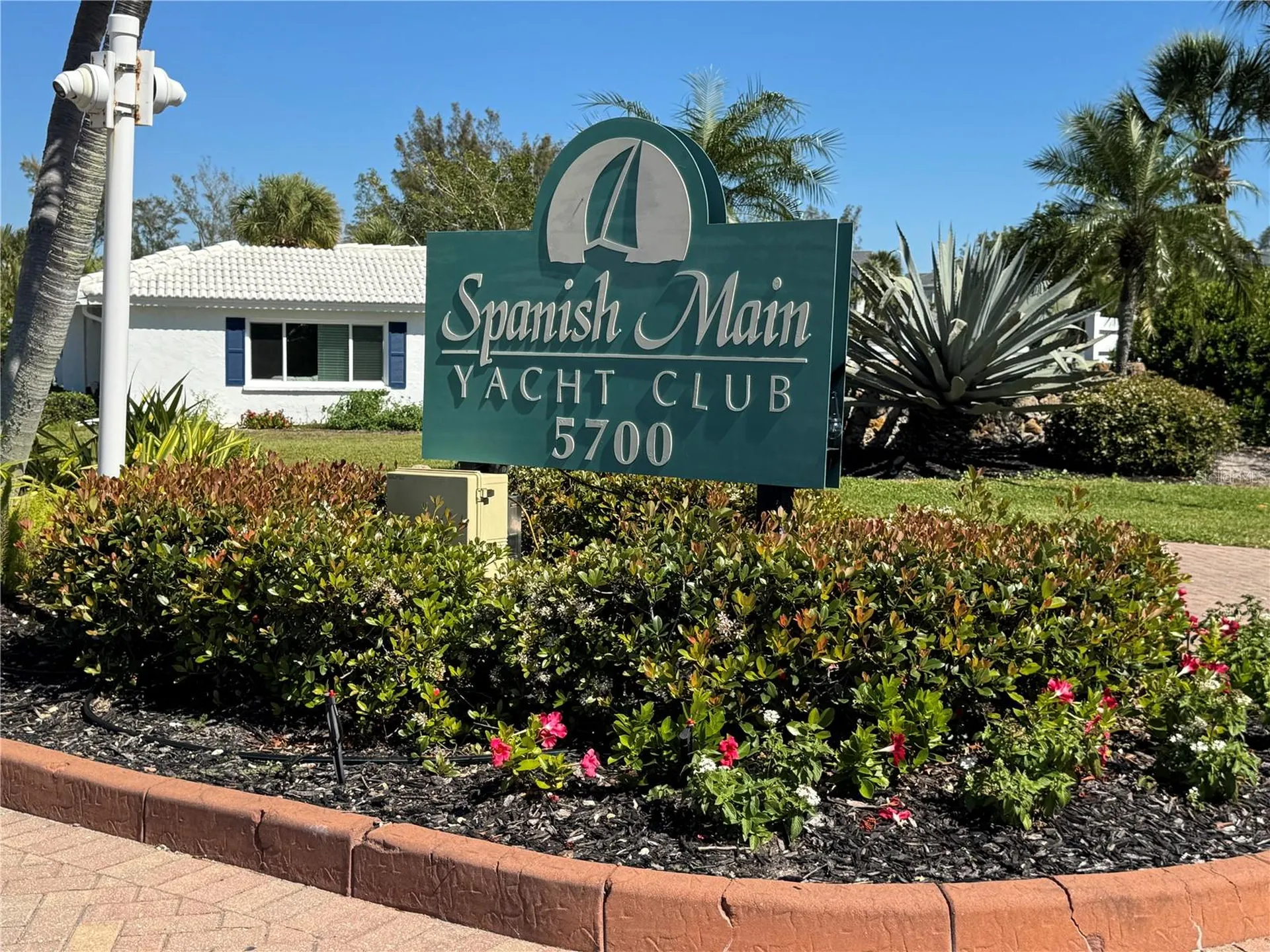 718 Spanish Drive N Longboat Key FL 34228