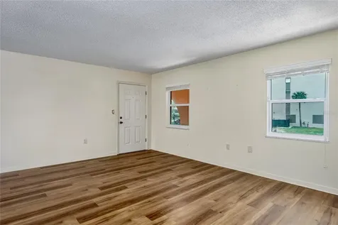 7001 Place De La Paix South Pasadena FL 33707